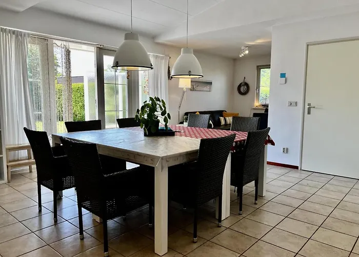 In Sint Maartenszee Hébergement de vacances *